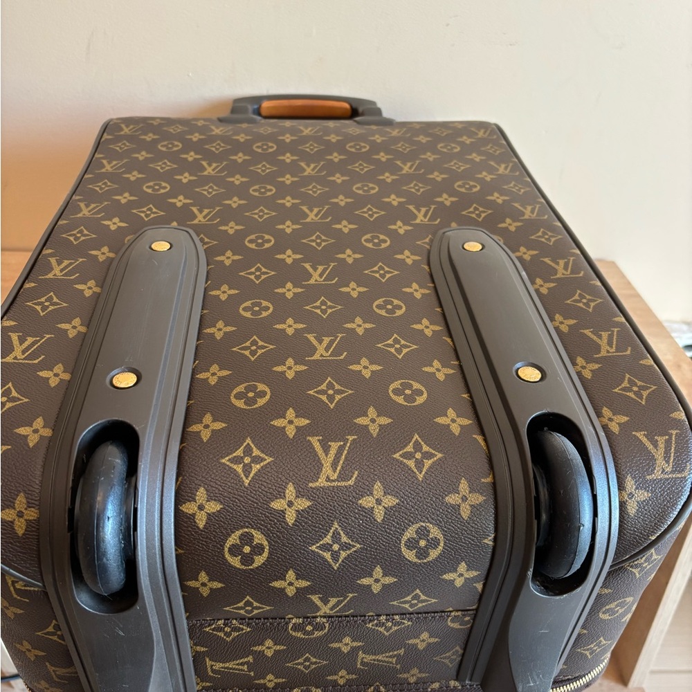Authentic Louis Vuitton pegase 55 monogram carry in suitcase - Picture 7 of 10